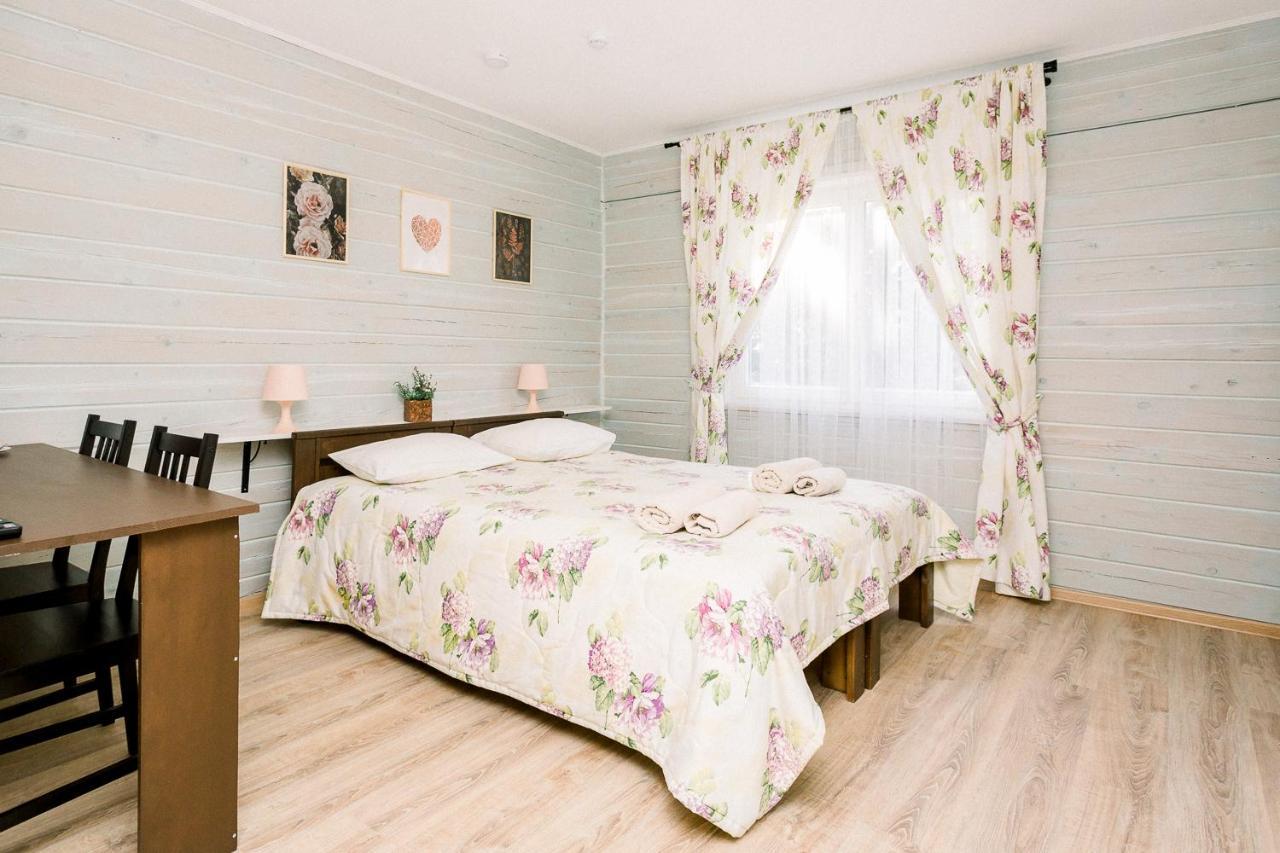 Hotel Kvetky Yablyni Sutoki Exterior foto